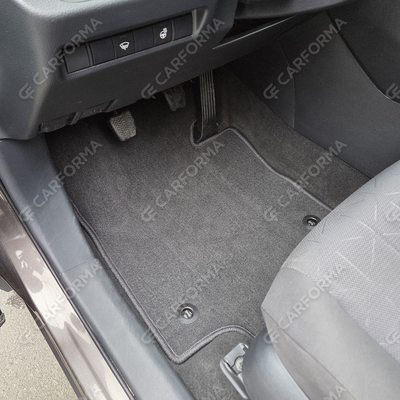 Водительские  коврики  Toyota Rav4 V 2018&nbsp;-&nbsp;2026 в Воронеже