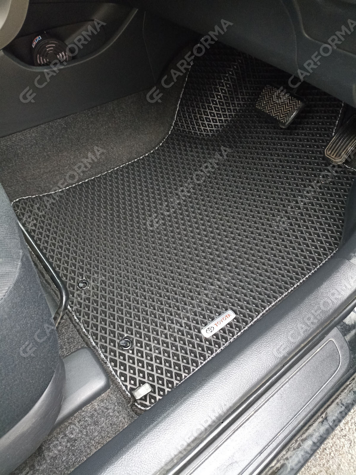 Ворсовые коврики на Toyota Corolla Axio (E14) 2006&nbsp;-&nbsp;2012 в Воронеже