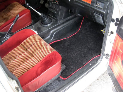 Ворсовые коврики на ГАЗ 2412 1987 - 1992 в Воронеже Ворсовые коврики на ГАЗ 2412 1987 - 1992 в Воронеже