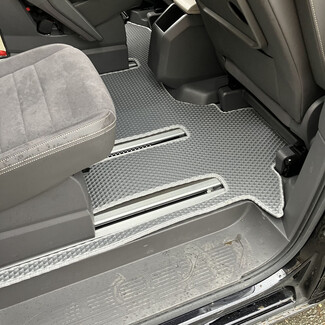 Ворсовые коврики на Volkswagen Multivan (T7) 2021&nbsp;-&nbsp;2026 в Воронеже