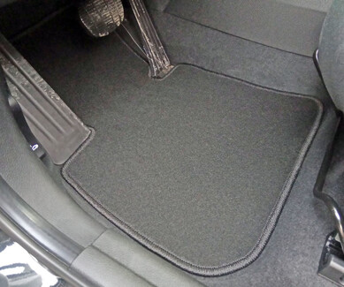 Ворсовые коврики на BMW 2 Gran Tourer (F46) 2015 - 2026 в Воронеже Ворсовые коврики на BMW 2 Gran Tourer (F46) 2015 - 2026 в Воронеже