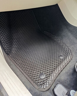 Ворсовые коврики на Volvo V40 II 2012 - 2020 в Воронеже Ворсовые коврики на Volvo V40 II 2012 - 2020 в Воронеже