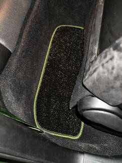 Ворсовые коврики на Dodge Challenger III 2008 - 2023 в Воронеже Ворсовые коврики на Dodge Challenger III 2008 - 2023 в Воронеже