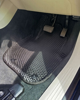 Ворсовые коврики на Volvo V40 II 2012 - 2020 в Воронеже Ворсовые коврики на Volvo V40 II 2012 - 2020 в Воронеже