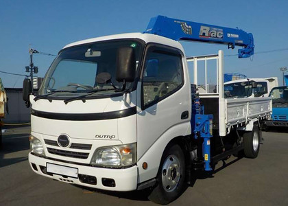 Ворсовые коврики на Hino 300 I узкая кабина 1999 - 2015 в Воронеже