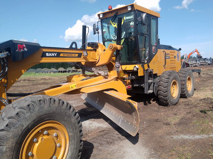 Ворсовые коврики на Спецтехника Автогрейдер SANY STG230C 8 AWD  в Воронеже